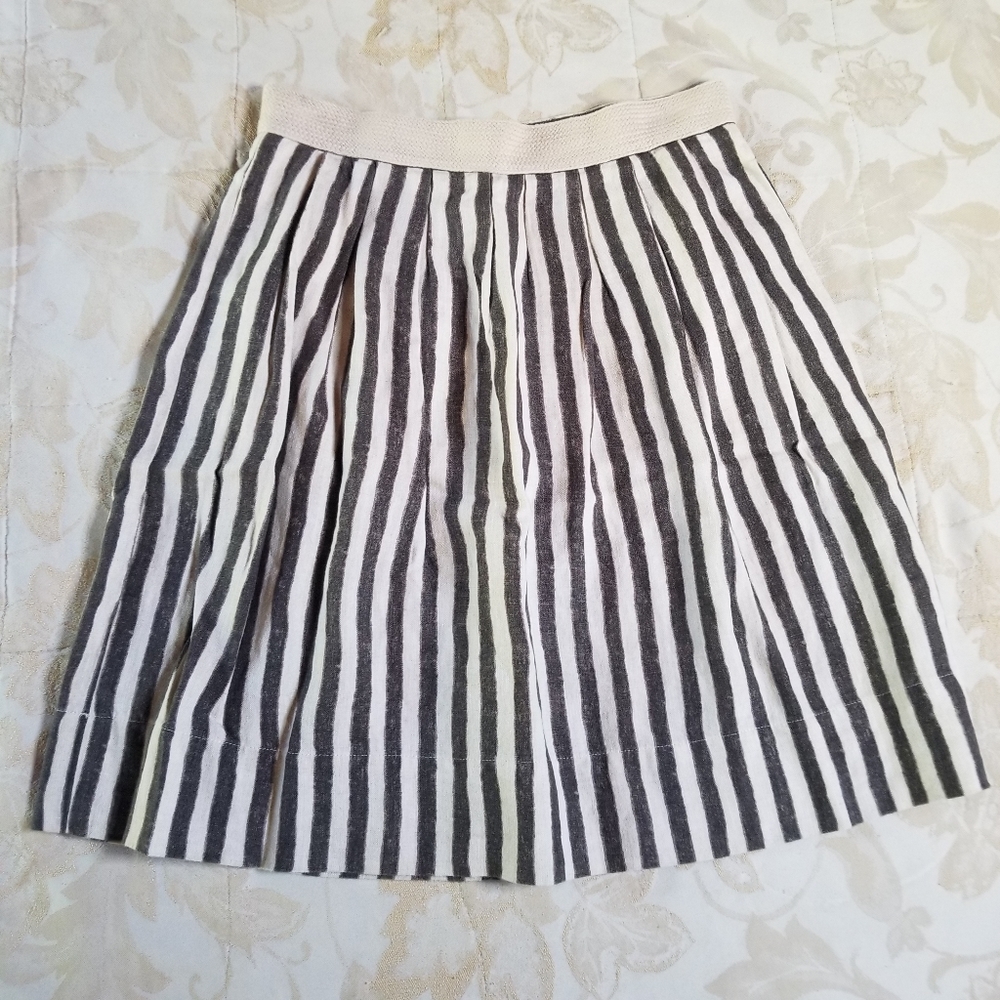 LOFT Linen Striped knee-length Skirt size Small